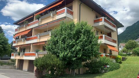 JOLI APPARTEMENT D'ANGLE TRAVERSANT DE 4,5 PIÈCES AVEC DEUX BALCONS
