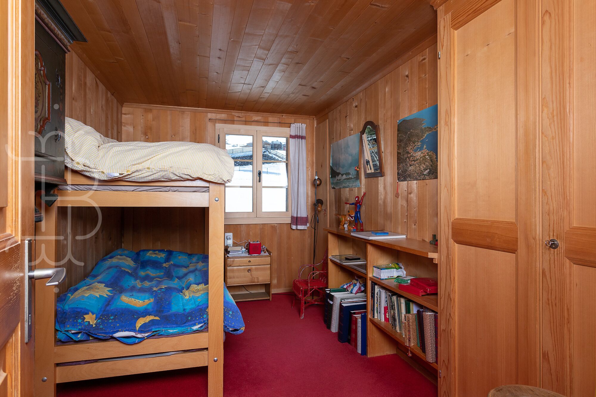 Interior view 5