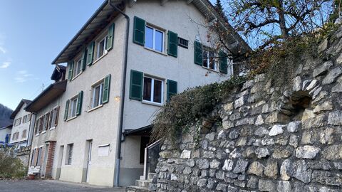 Doppelhaus mit Garage und Baulandparzelle