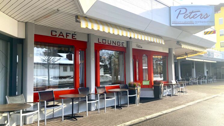 Café-Lounge-Restaurant an top Lage im Dorfzentrum von Sörenberg