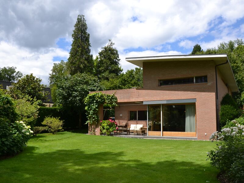Single family house CH-1231 Conches