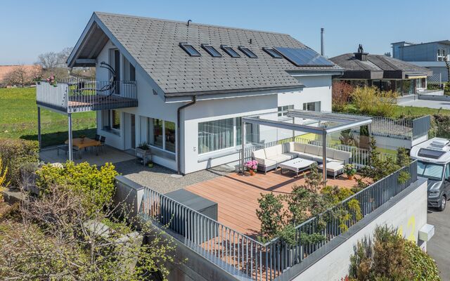 Komfortables Wohnen an erhöhter Lage