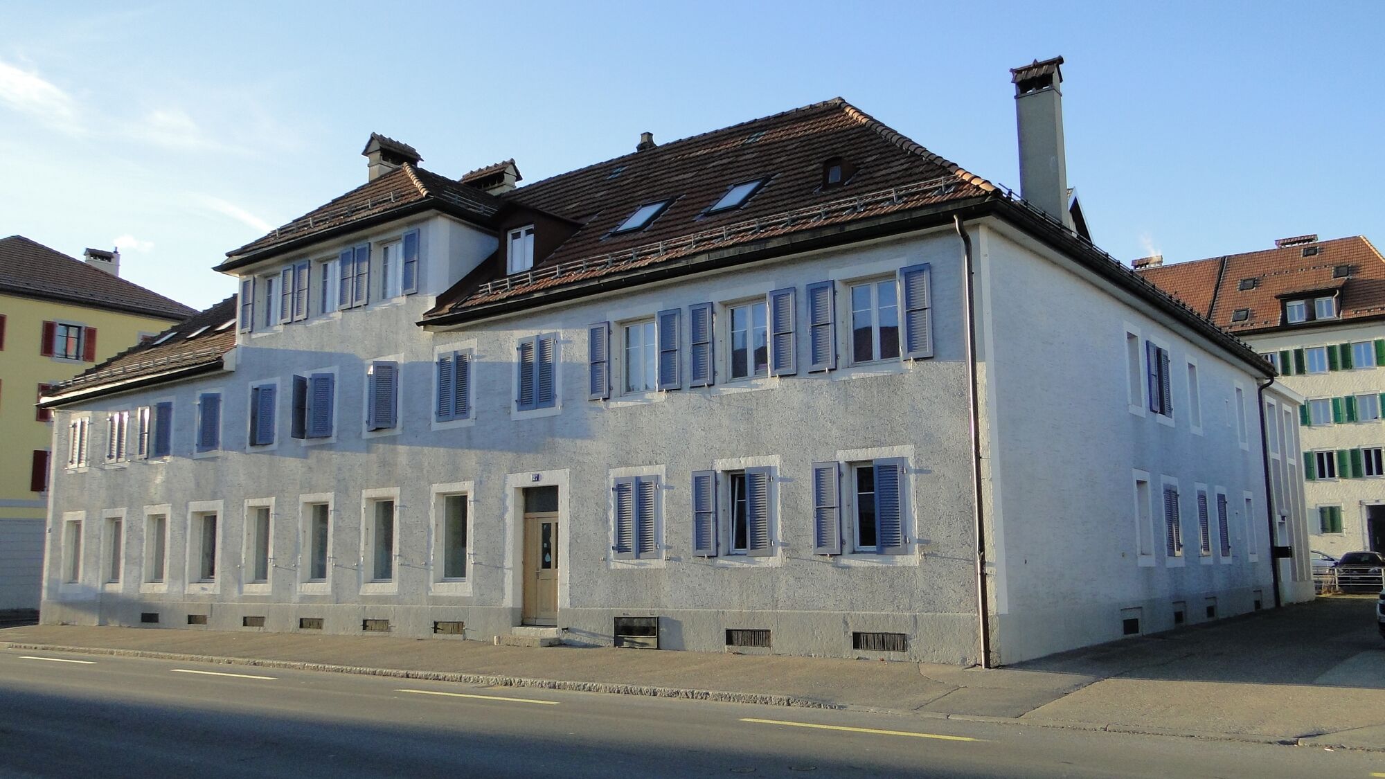 Photo 12