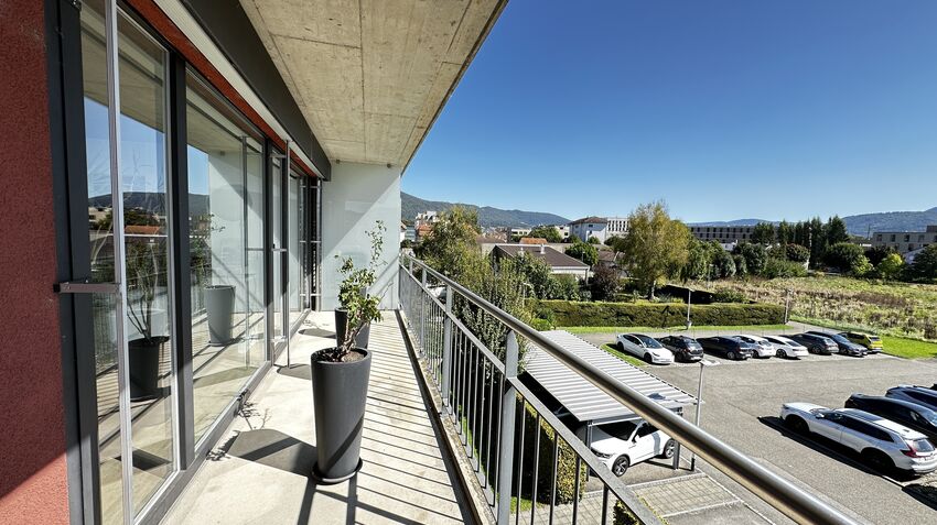 Apartment front & rear view