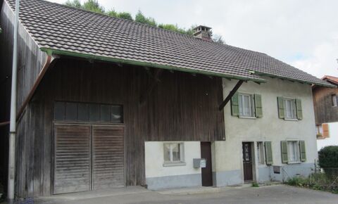 Old house with large barn to renovate