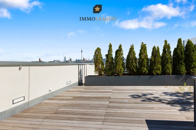 Gemeinschaftsdachterrasse mit Blick auf den Fernsehtum.
