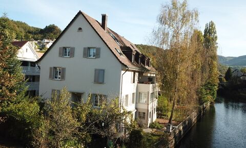 Well-kept apartment house in a central and quiet location