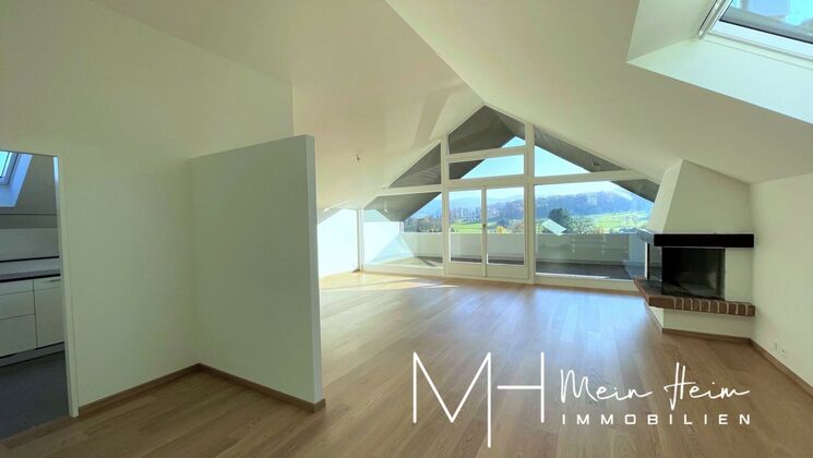 Wunderschöne 4.5-Zimmer-Dachwohnung mit überwältigendem Ausblick