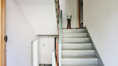 KAPITALANLAGE - MODERNISIERTE ALTBAUWOHNUNG MIT DOPPELGARAGE