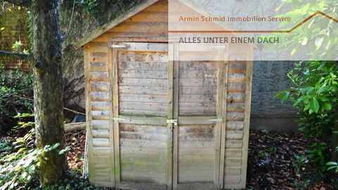 Grosses, attraktives Bauland mit renovationsbedürftigem Haus