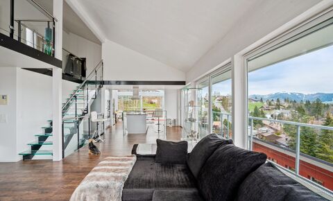 Moderne Villa an bester Lage mit herrlicher Berg- und Seesicht