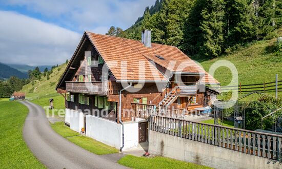 Mehrfamilienhaus mit maximaler Ruhe und purer Idylle