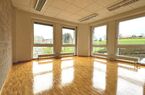 Surface administrative d'env. 270 m² 
avec 3 pl. ext. et 2 pl. int.
