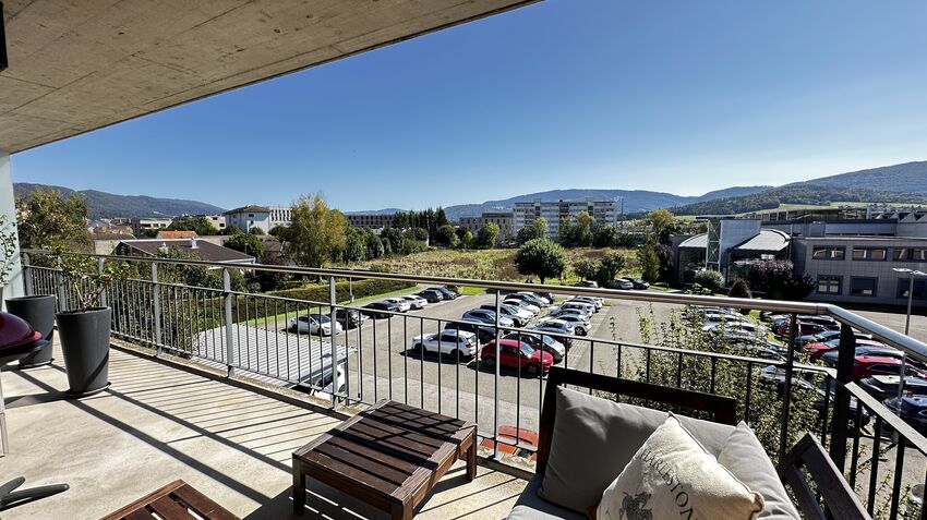 Apartment front & rear view