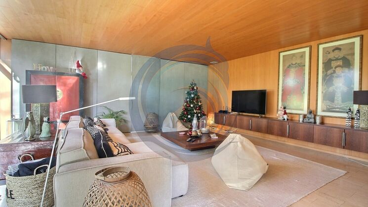 MAGNIFIQUE PROPRIÉTÉ CONTEMPORAINE DE 12 PIÈCES À CHERNEX