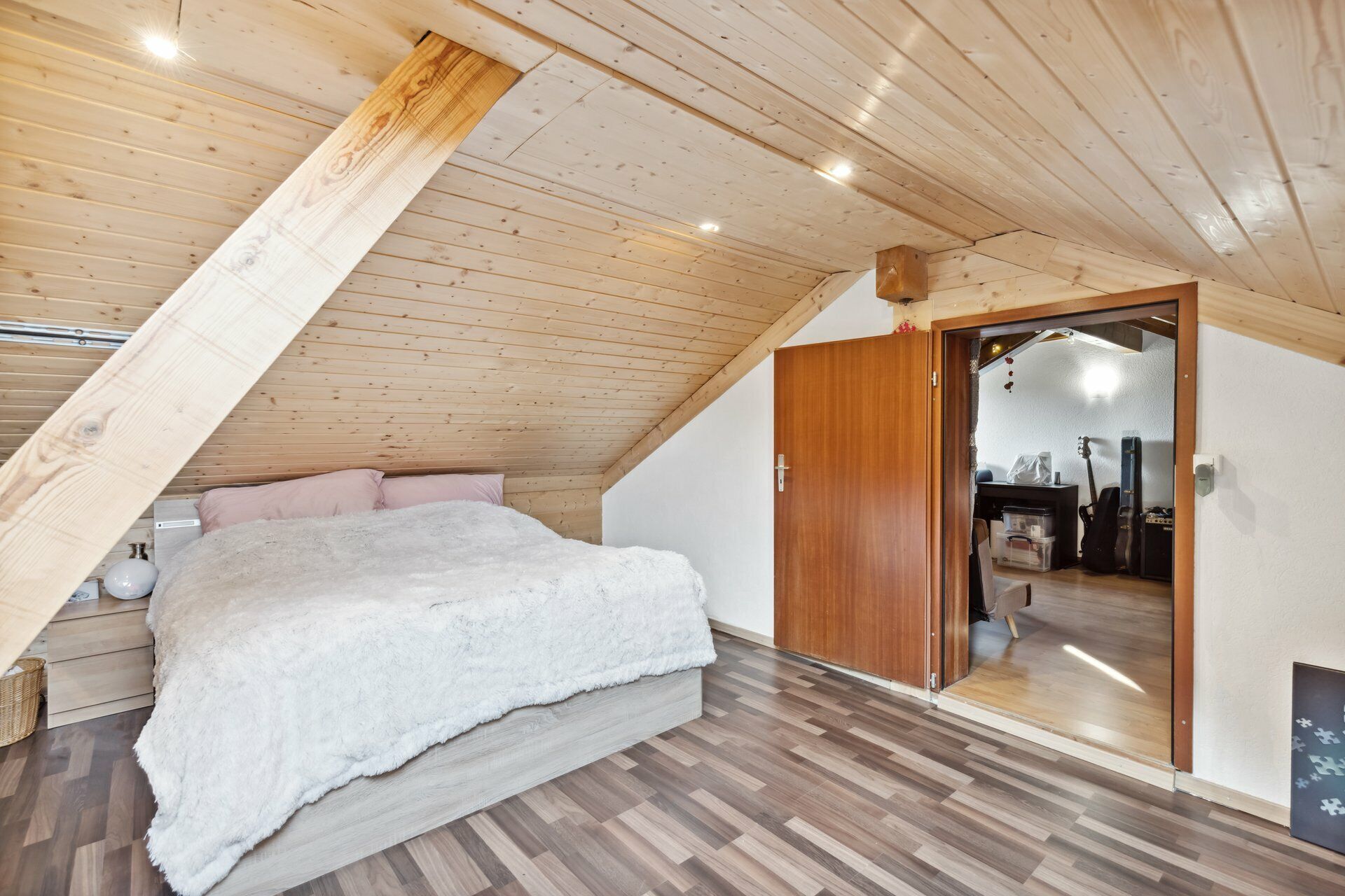 Bedroom with dressing room 3.5 pc