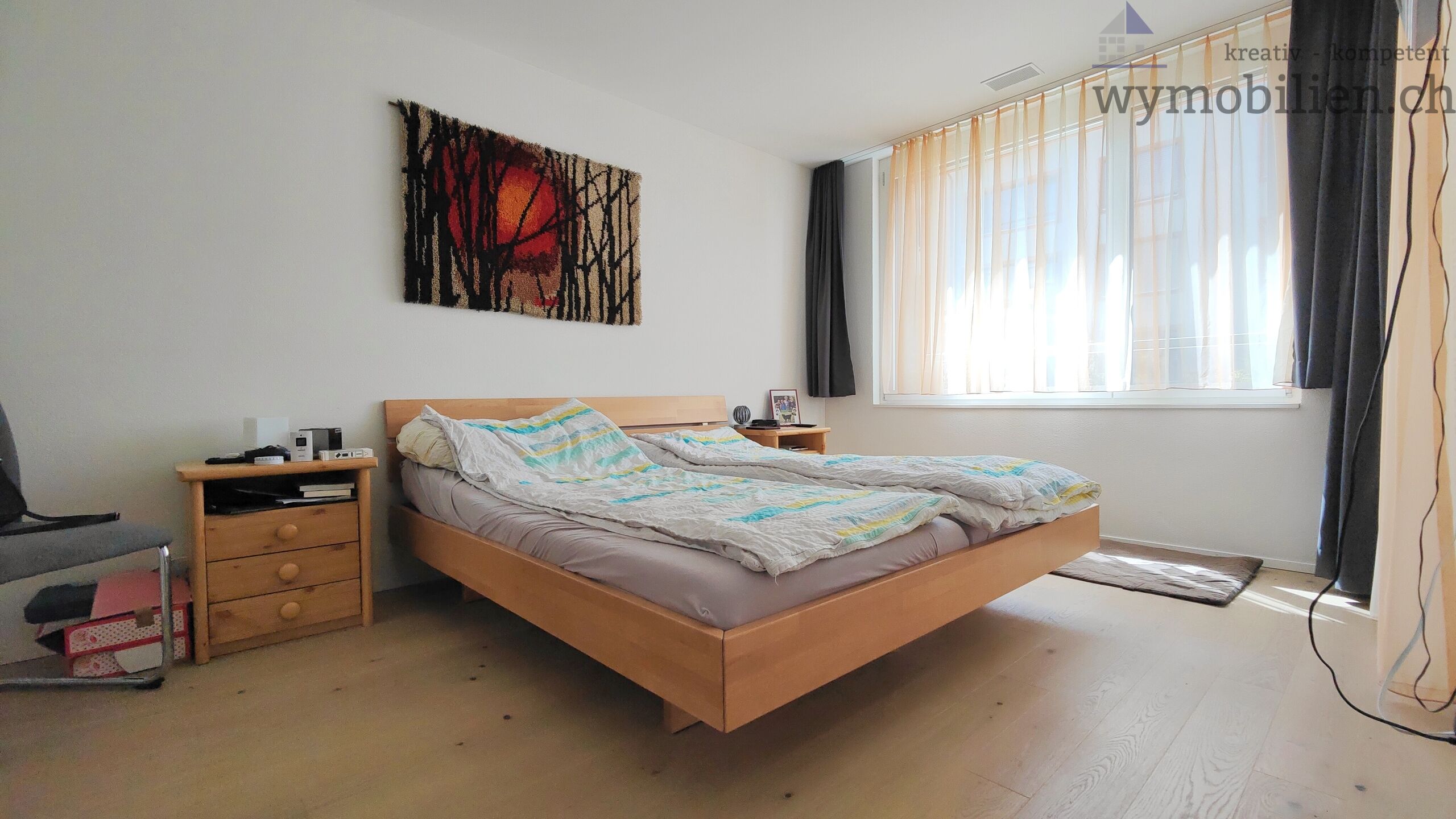 Schlafzimmer mit Parkett