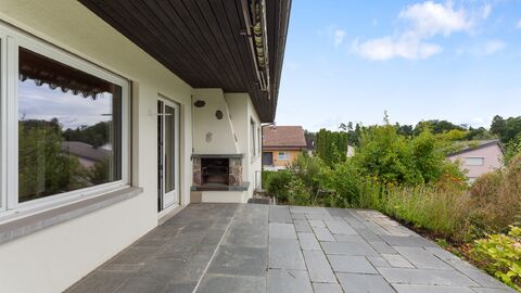 Dezember 2025: Einfamilienhaus, Vermarktungsdauer 4 Wochen