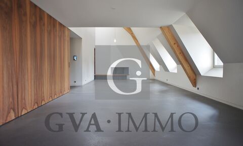 Superb penthouse attic with terrace and lake view in downtown Geneva