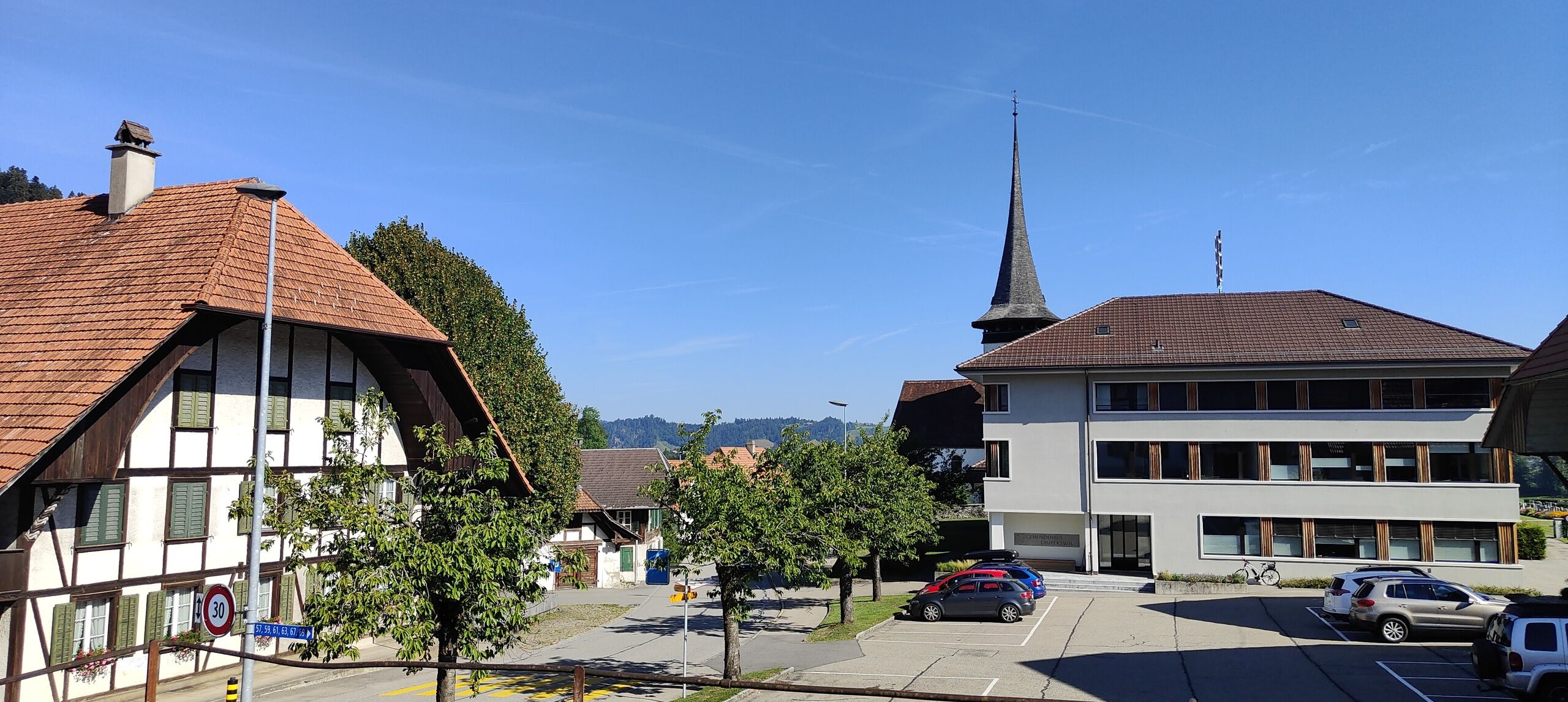 Dorfplatz vor dem Löwen 