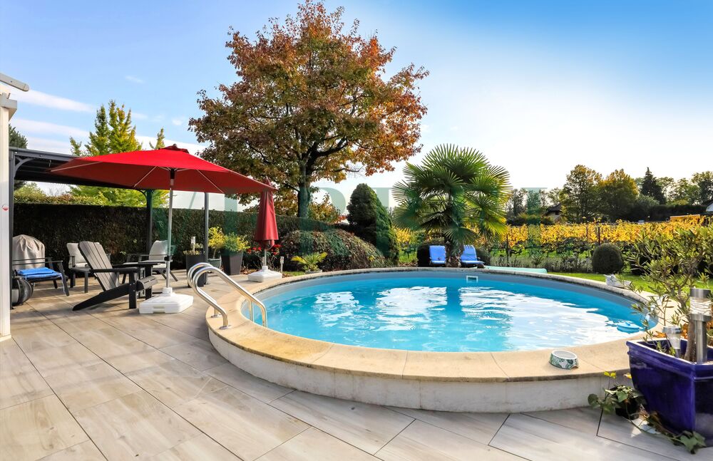 CHARMANTE VILLA JUMELLE AVEC PISCINE