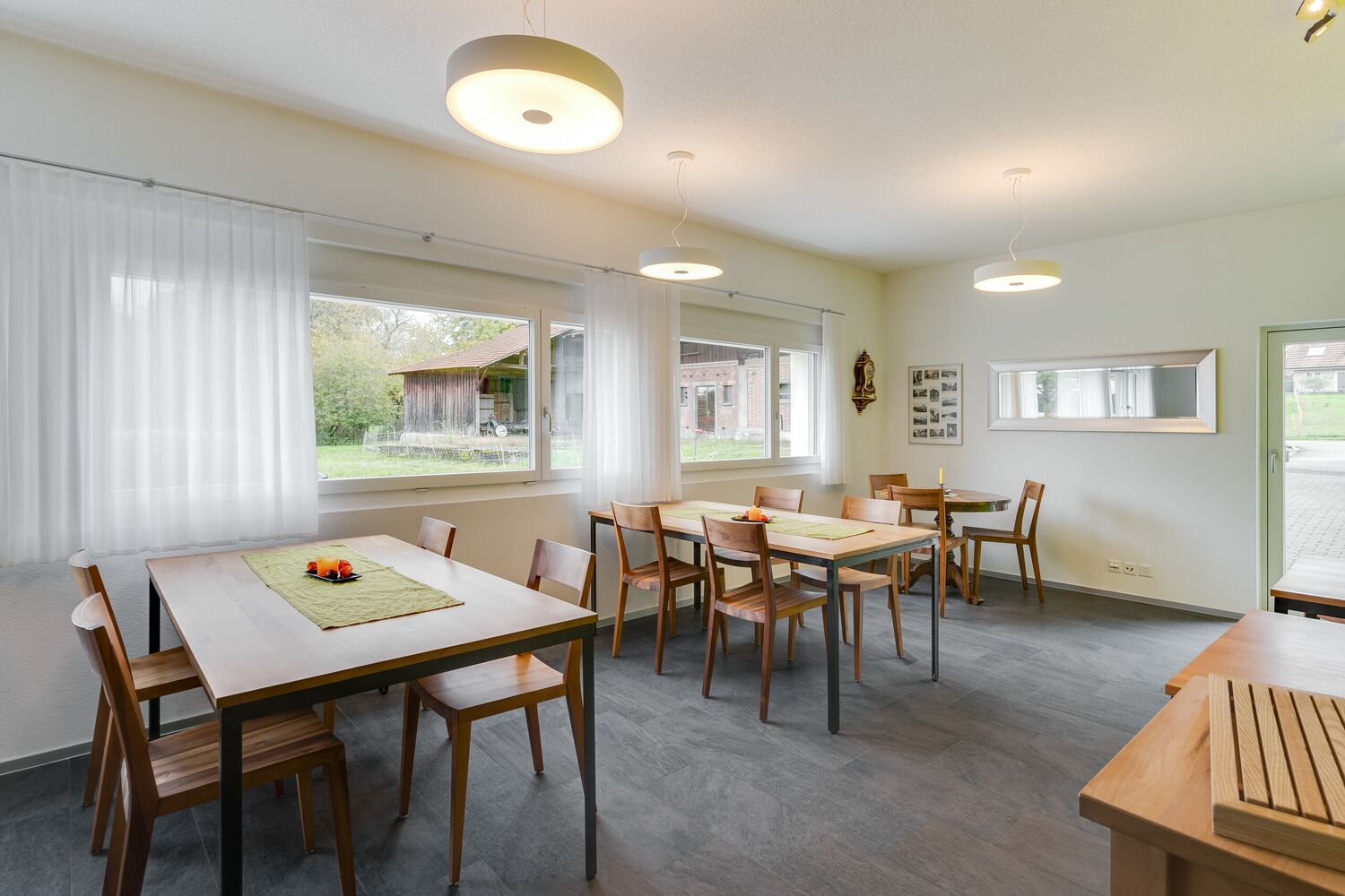 FRÜHSTÜCKSRAUM/LOUNGE EG