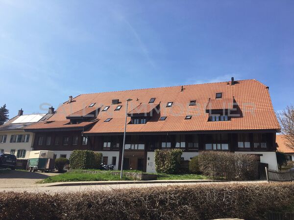 APPARTEMENT DE 4 PIECES
DANS UNE ANCIENNE FERME