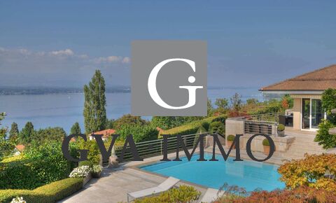 Luxury property with panoramic view of the lake