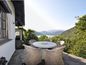 Elegante Villa con Piscina e Splendida Vista Lago di Lugano a Figino