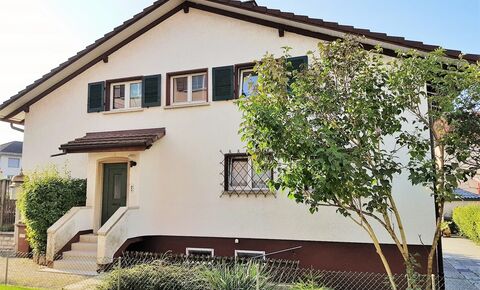 Rental house of 2 apartments