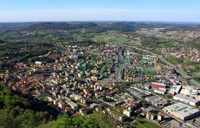 Grande terreno edificabile con progetto approvato per due edifici