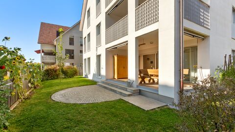 November 2025: Topmoderne Gartenwohnung, Vermarktungszeit 4 Wochen