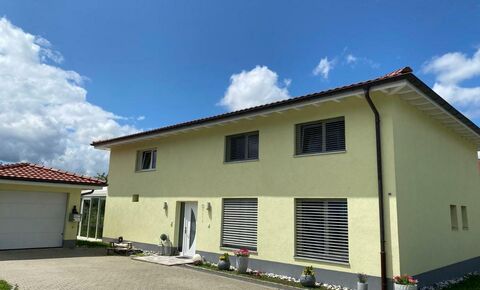 Very beautiful 6.5 room villa
