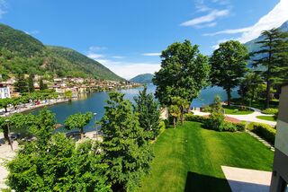 Villa "AZALEA" directly on the lake