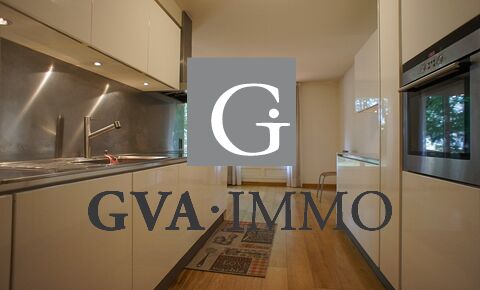 Charming 5 room duplex with terrace in the heart of a private park