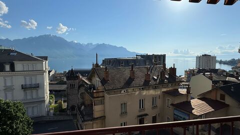 SPACIEUX APPARTEMENT D'ANGLE 3,5 PCES AVEC VUE LAC-PROCHE CENTRE-VILLE