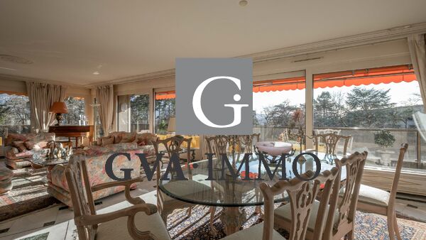 Florissant district, high floor, luxury building