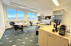 Surface administrative d'env. 270 m² 
avec 3 pl. ext. et 2 pl. int.