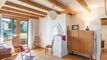 Zimmer Dachgeschoss Südwest 25 m2. Gartensitzplatz und Balkone: Romantische Maisonette in Kirchlindach.