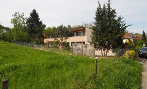 Storey apartment CH-4125 Riehen, Artelweg 8
