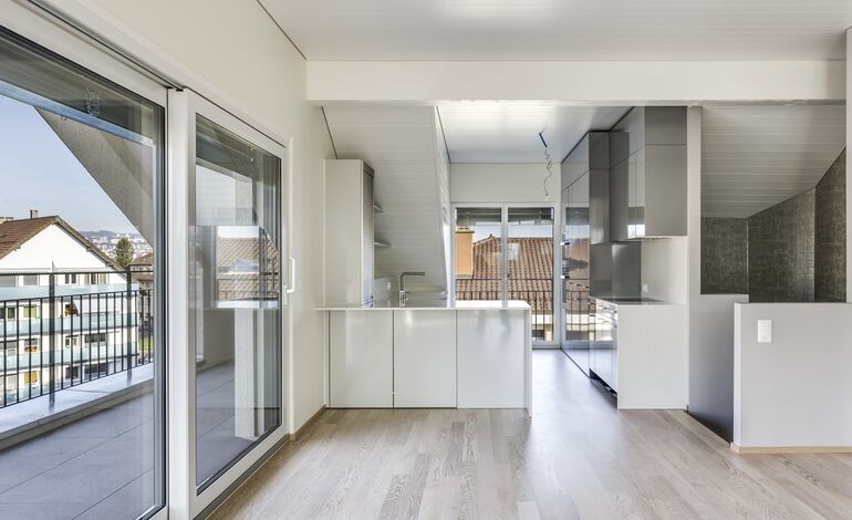 Duplex de 5.5 pièces avec vue sur le lac, disponible de suite !
