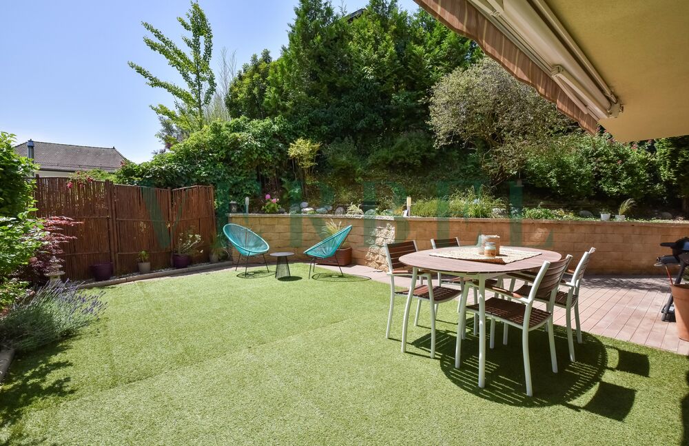 Superb triplex of 257 m2 with large terrace and balcony