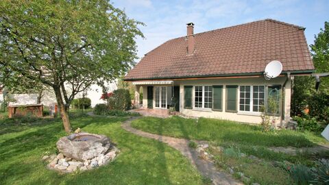 Freistehendes 7.5-Zi.-Einfamilienhaus
In ruhigem Wohnquartier