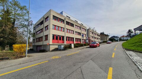 Superbe surface administrative divisible en 2 ou 3 lots indépendants