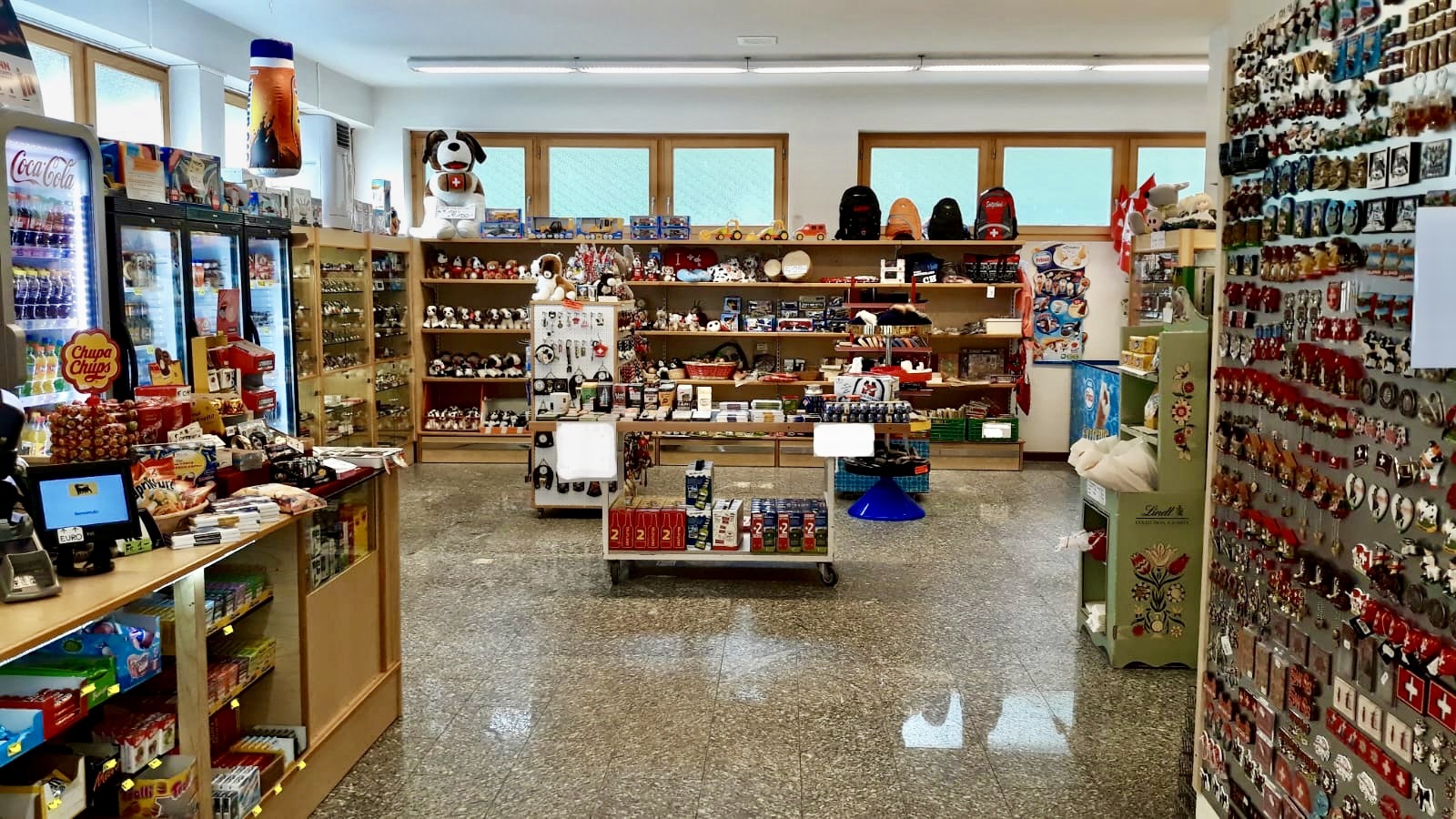 Souvenir- und Lebensmittel