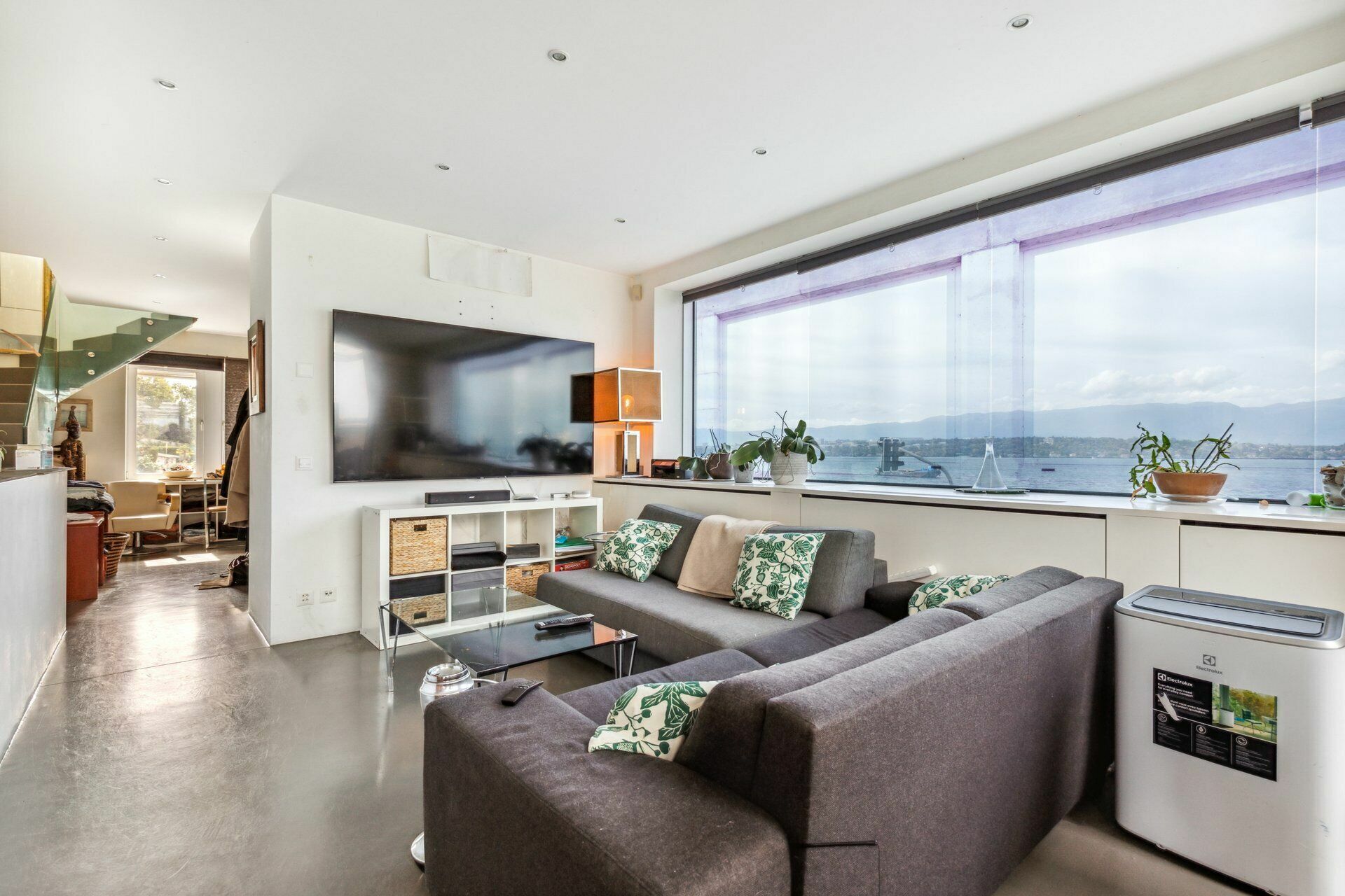 Salon de l'appartement au 2ème étage