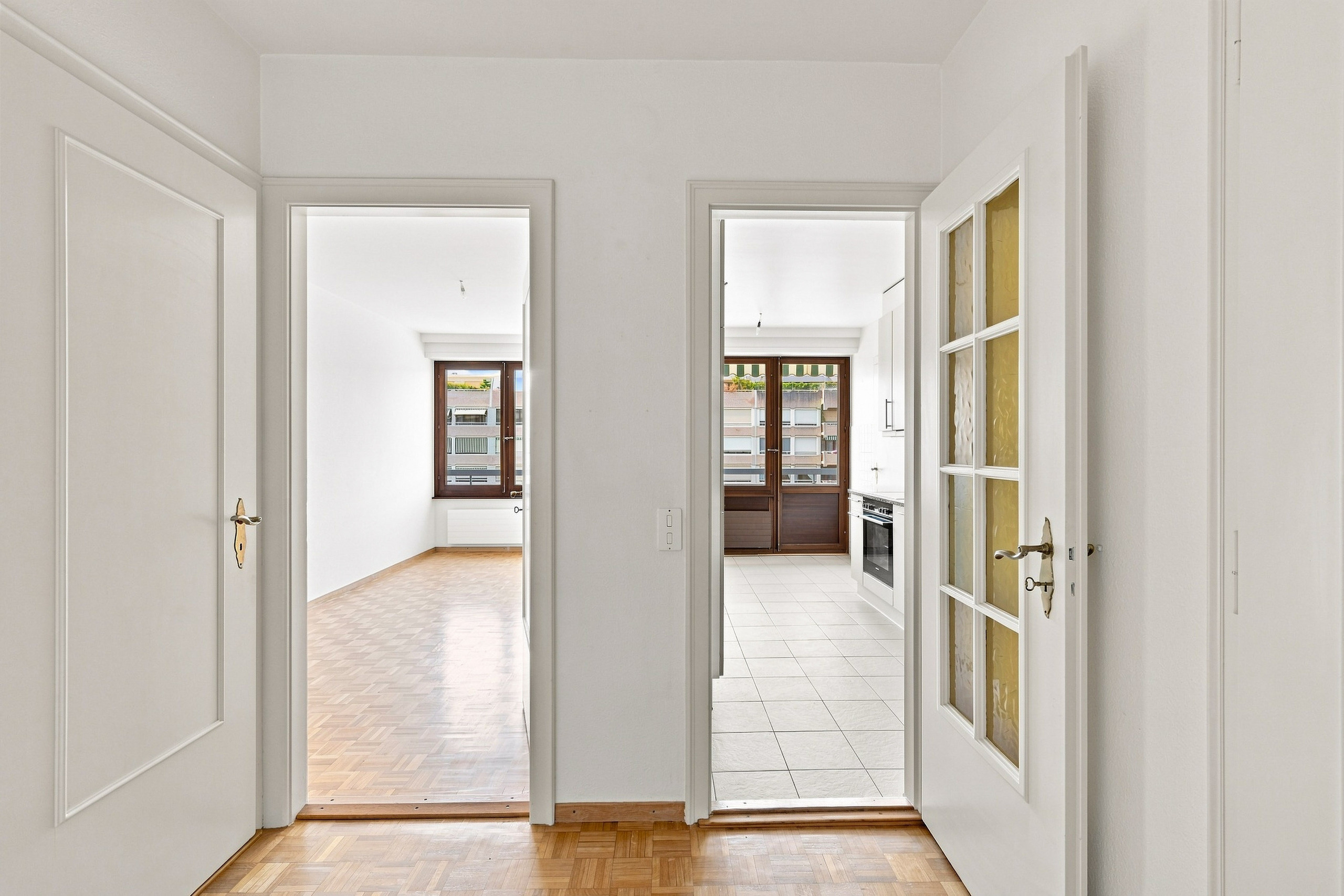 Interior view 6