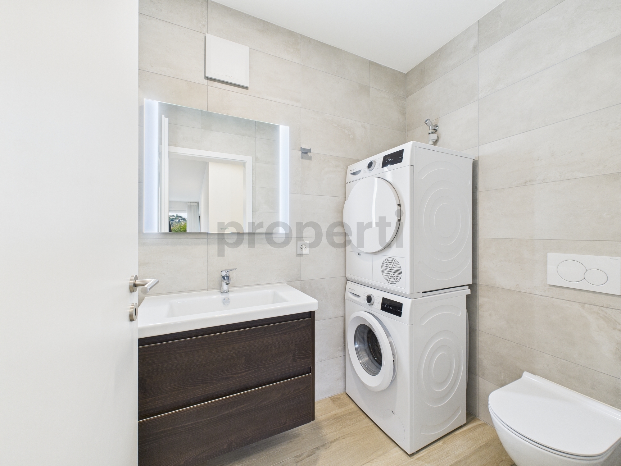 Image 7 Image 7