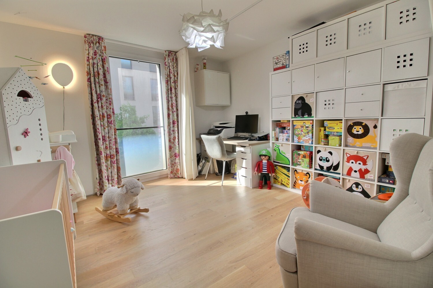 Photo 9