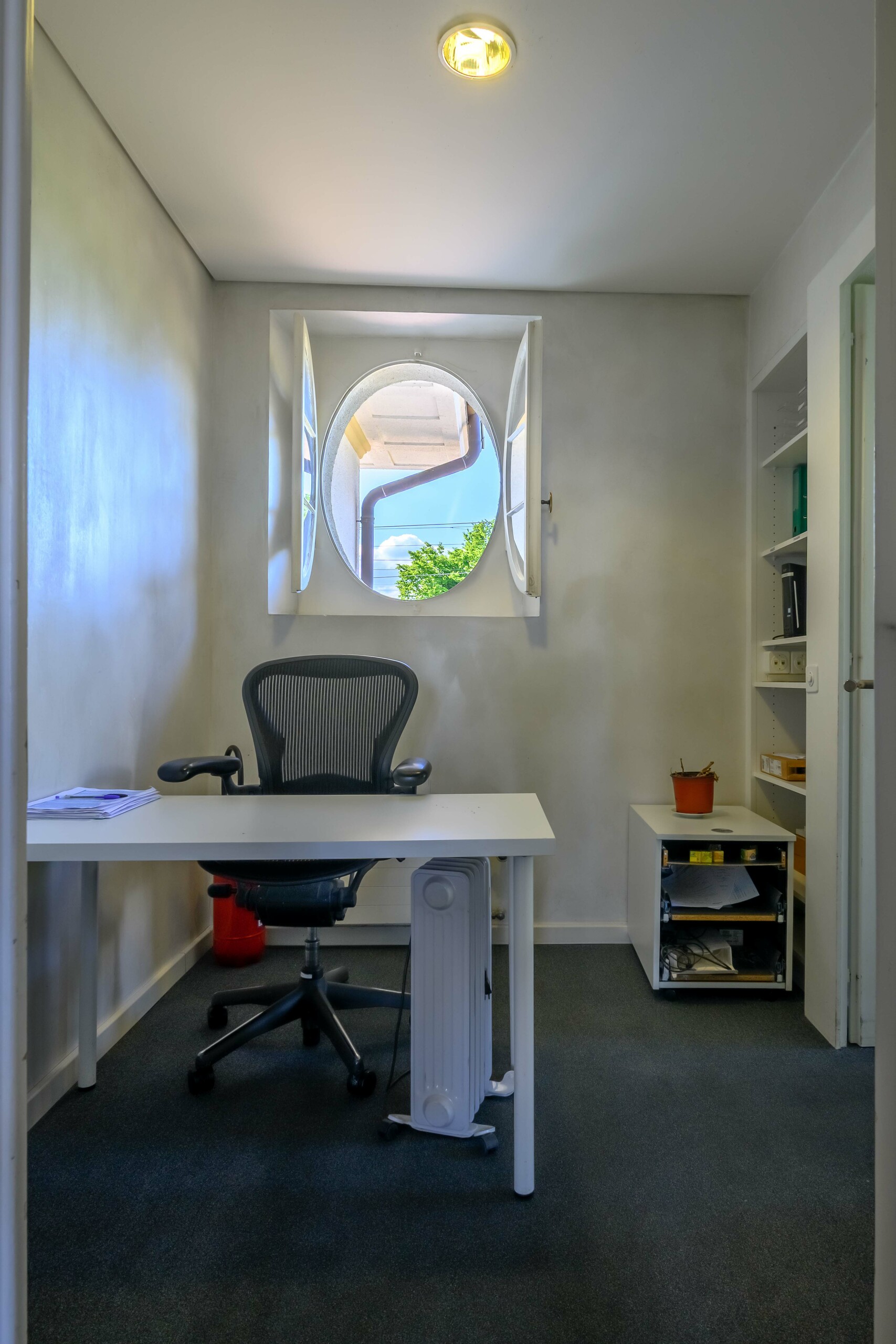 Interior view 6